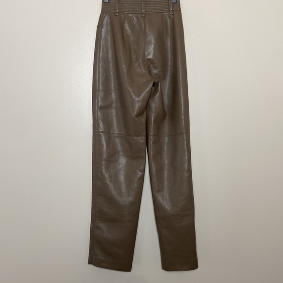 Aritzia Wilfred Funk Pant High-waisted vegan leather pants Size 00 Shitaki - Picture 13 of 14